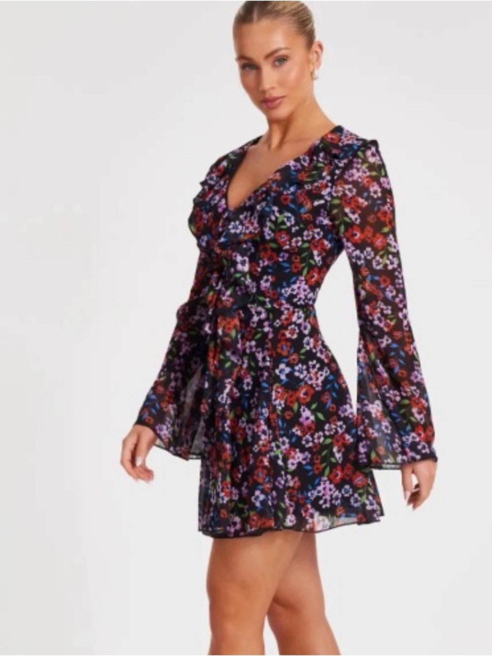 Quiz Black Floral Ruffle Tie-Front Long Sleeve Dress
New
Size 14
